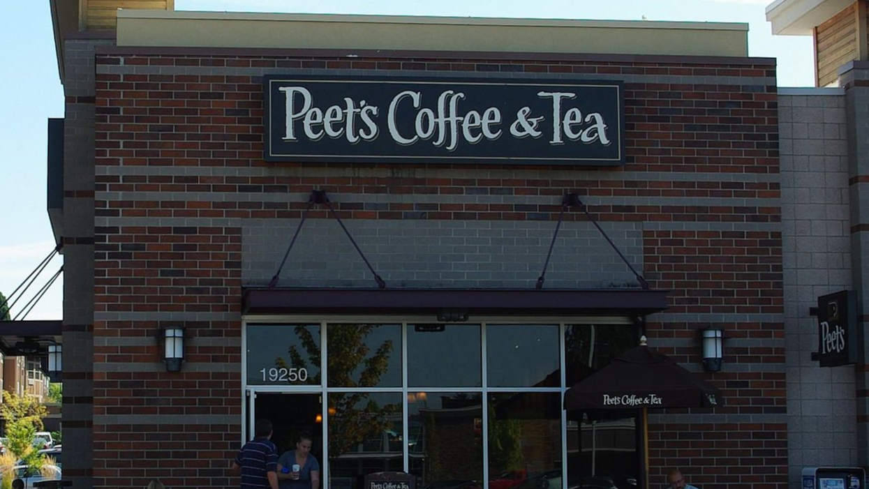 In 2007, Peet's opened the first LEED Gold Certified roastery in the