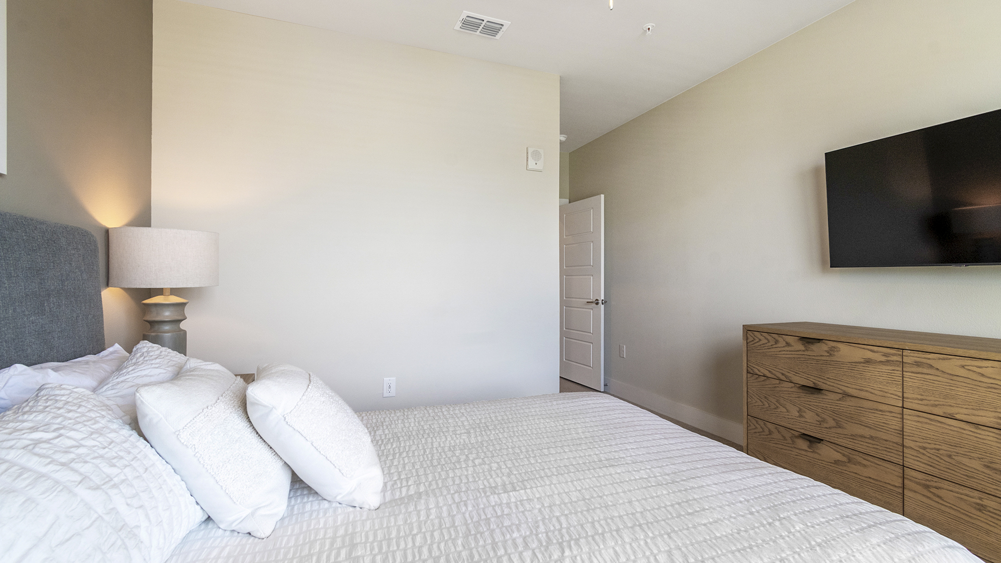 Rent The Elysian 115304 in St Johns, FL Landing