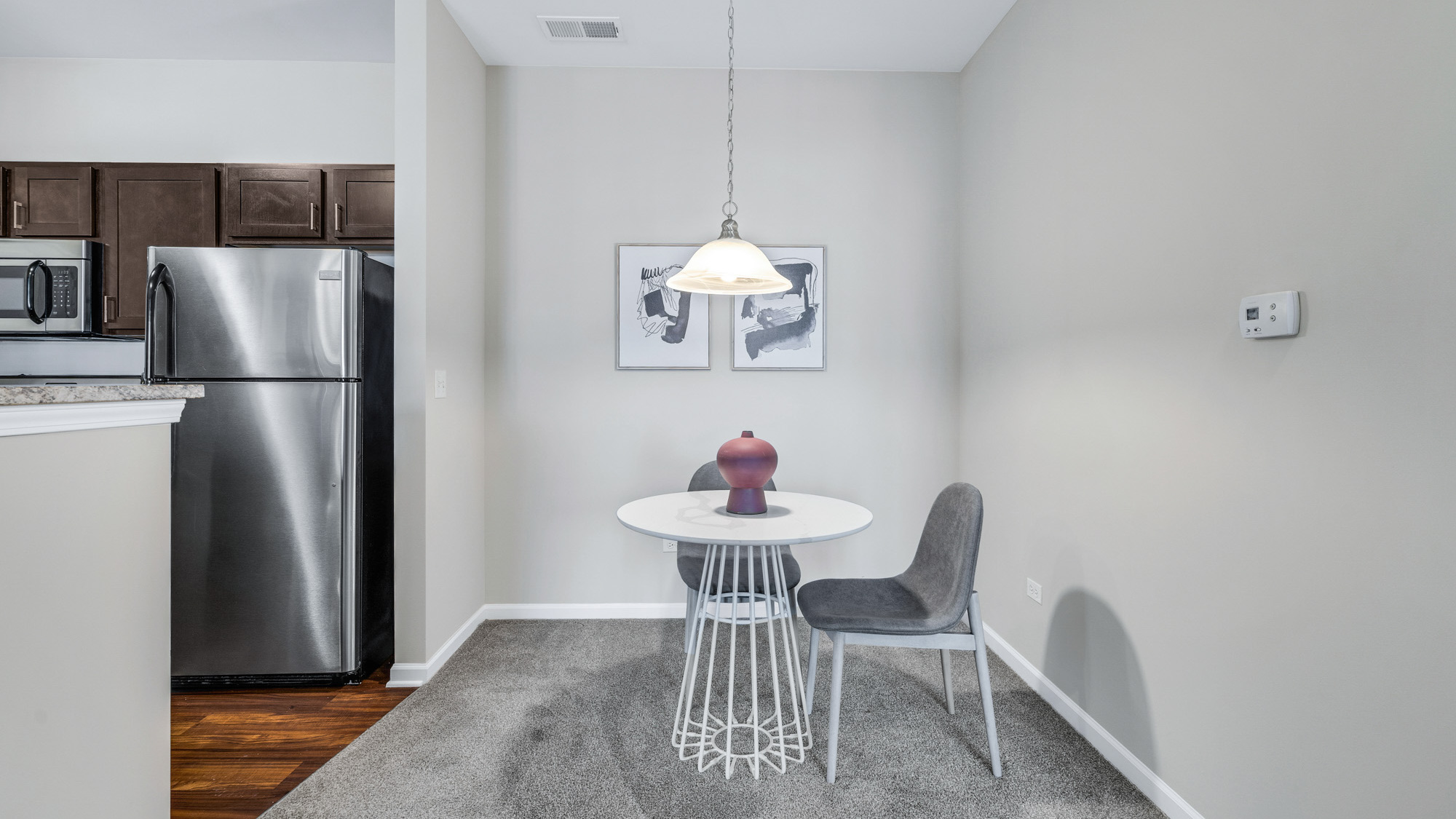 Rent Algonquin Square Apartment Homes 07303 in Algonquin, IL Landing