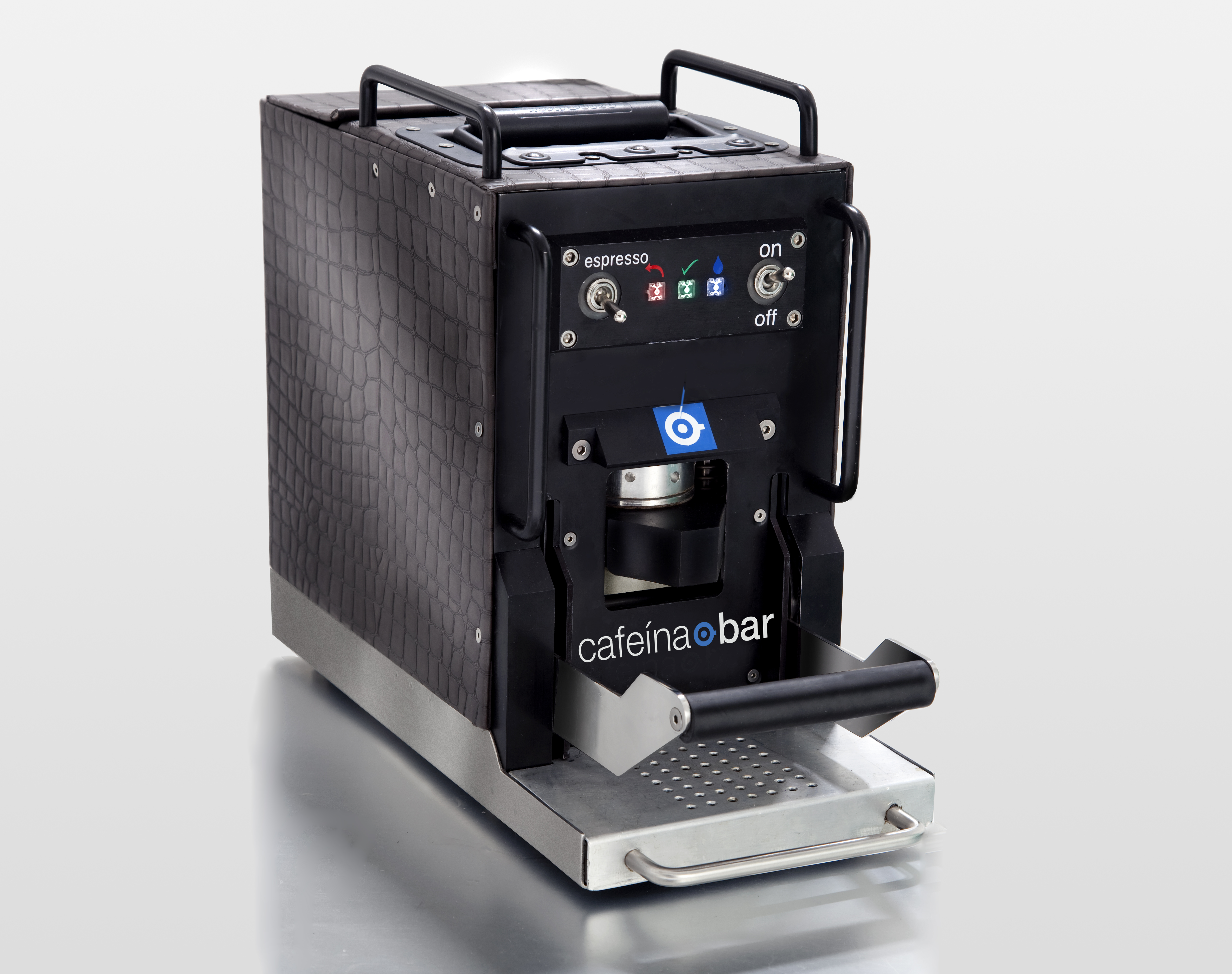Café Punta del Cielo invierte 20 mdp en Cafeí­na Bar BELOW THE LINE