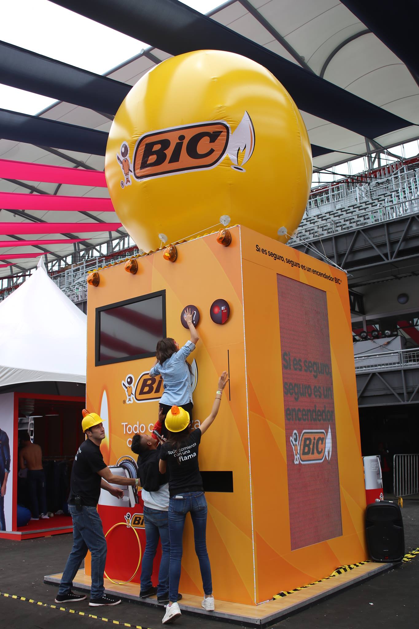 Un sampling, street y guerrilla que emocionaron al consumidor BELOW