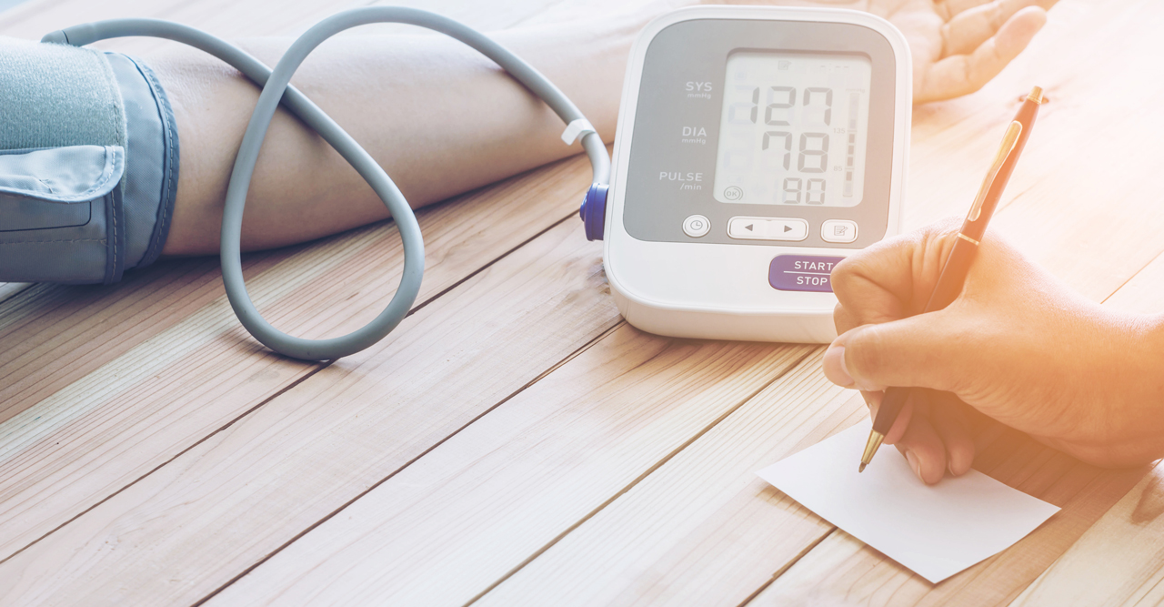 Högt blodtryck? Så sänker du det enligt hjärtläkaren MåBra