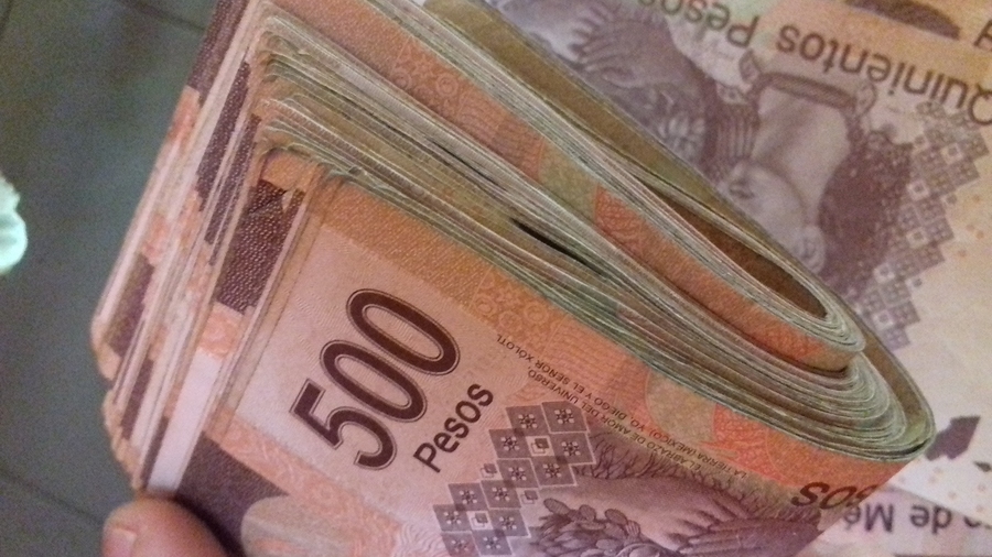 El peso mexicano registra su mejor nivel frente al dólar
