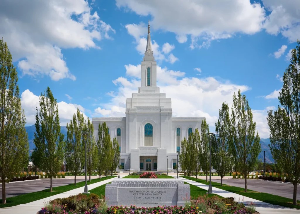 El Templo de Orem, Utah abre sus puertas al público en general