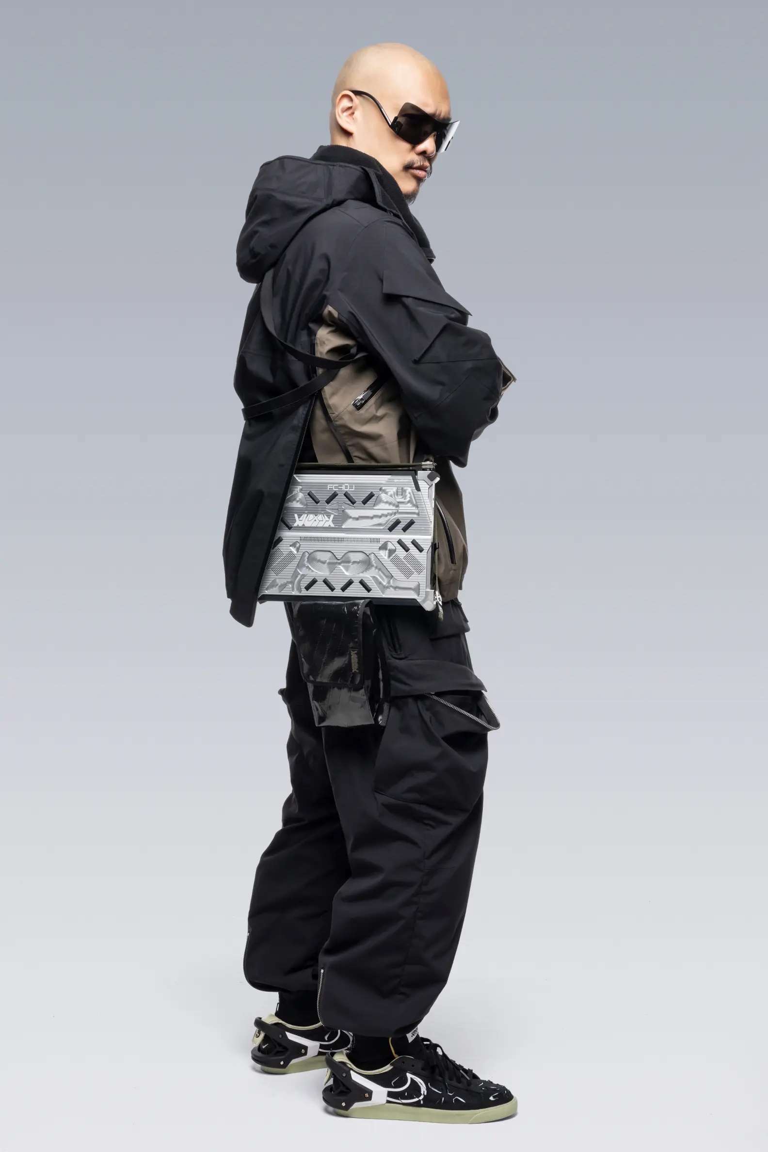 未来数字游民，ACRONYM 携手 ROG 带来全新 ROG Flow Z13 笔记本电脑 NOWRE现客