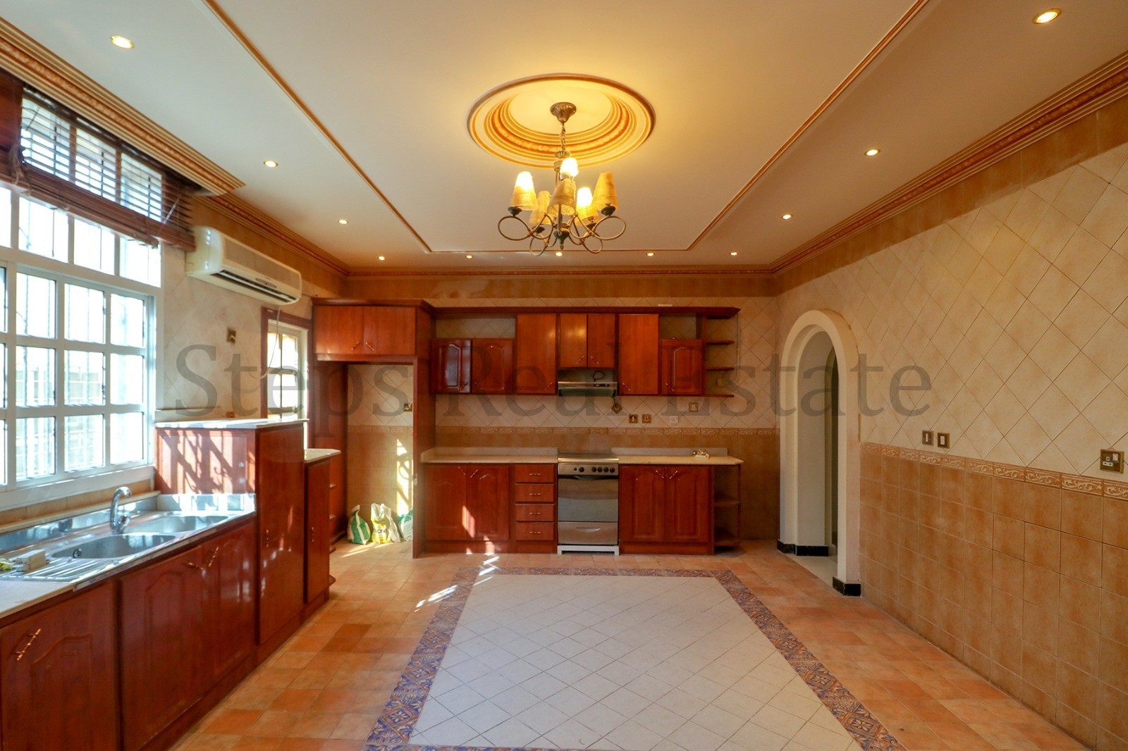 Prestigious Huge Villa in Al Dafna For Rent Qatar Living