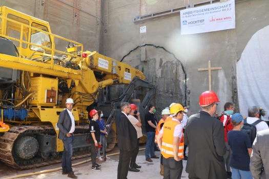 Tunnelanschlag für U3Verlängerung in Nürnberg Structurae