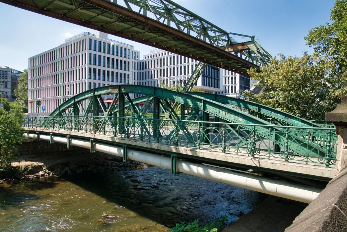 Bowstringarchtruss bridges from around the world Structurae