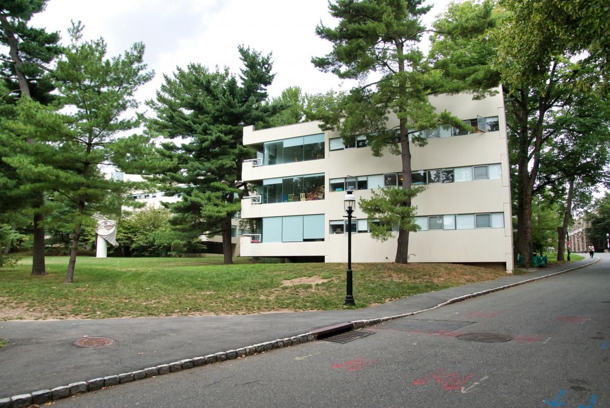 Spelman Halls (Princeton, 1973) Structurae