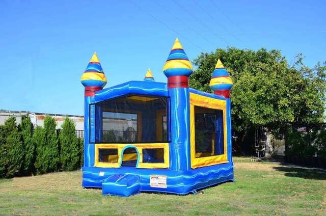 207 Bounce bounce house rentals and slides for parties in Windham