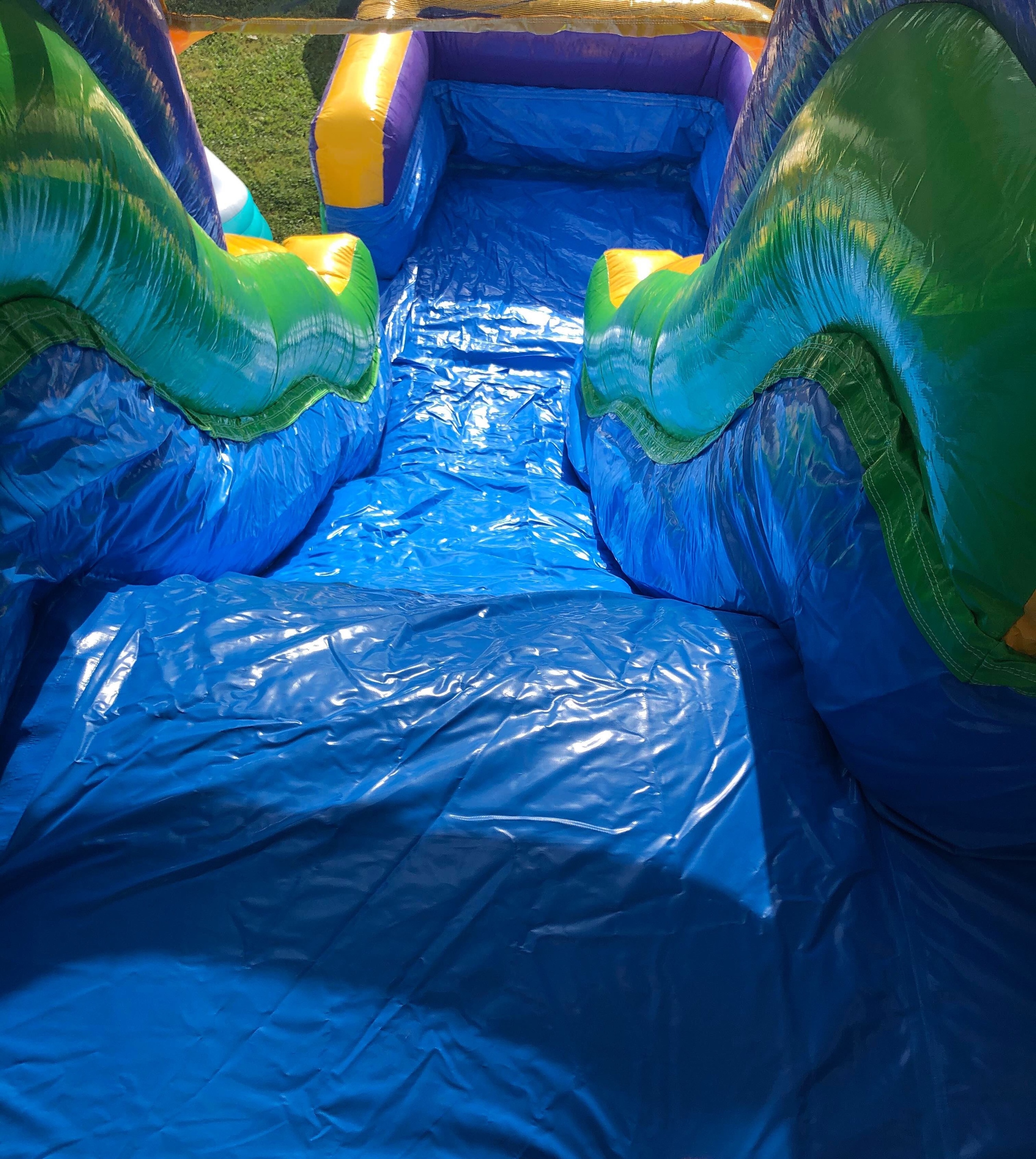 A2Z Party Rental bounce house rentals and slides for parties in Houma