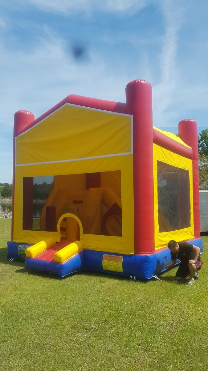 Aim High Bounce bounce house rentals and slides for parties in Mesquite