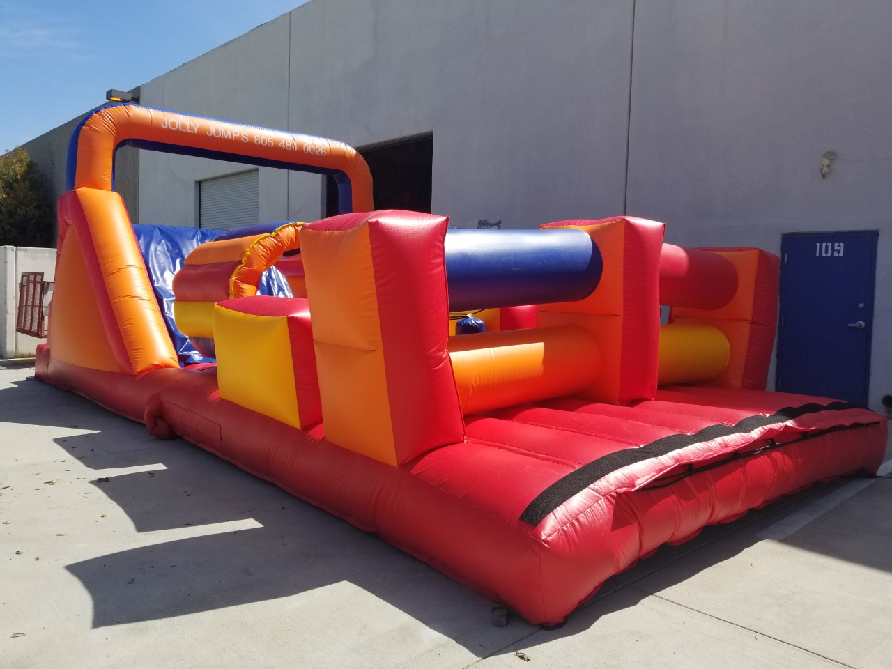 Jolly Jumps bounce house rentals and slides for parties in Camarillo