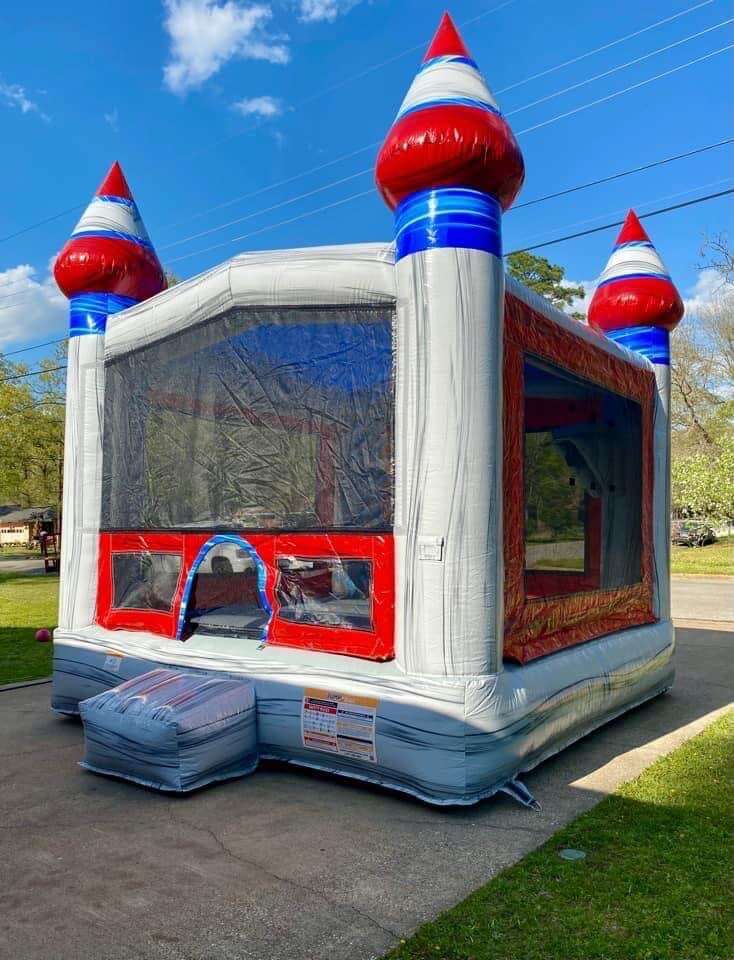Enzo's Castles bounce house rentals and slides for parties in Yuba City