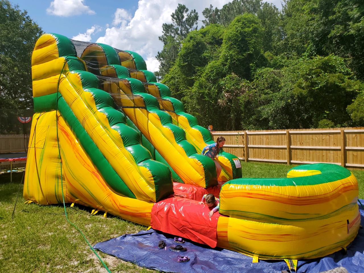 Graceland Bounce bounce house rentals and slides for parties in Ludowici