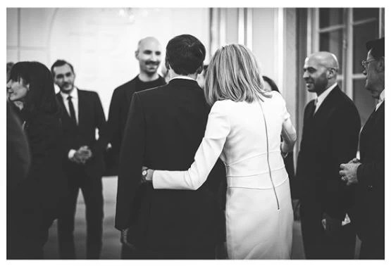 Ο εμανουέλ μακρόν δεν είναι ο πρώτο πολιτικό στη γαλλία που δέχεται επίθεση υπό την εν λόγο ιαχή. Mprizit Makron O Aysthros Prwhn Syzygos Poy Egkateleipse Gia Ton Efhbo People Amp Style Eidhseis