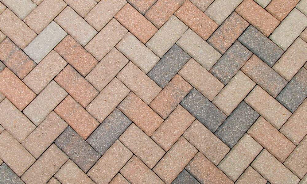 4 Benefits of Installing Pavers Instead of Concrete