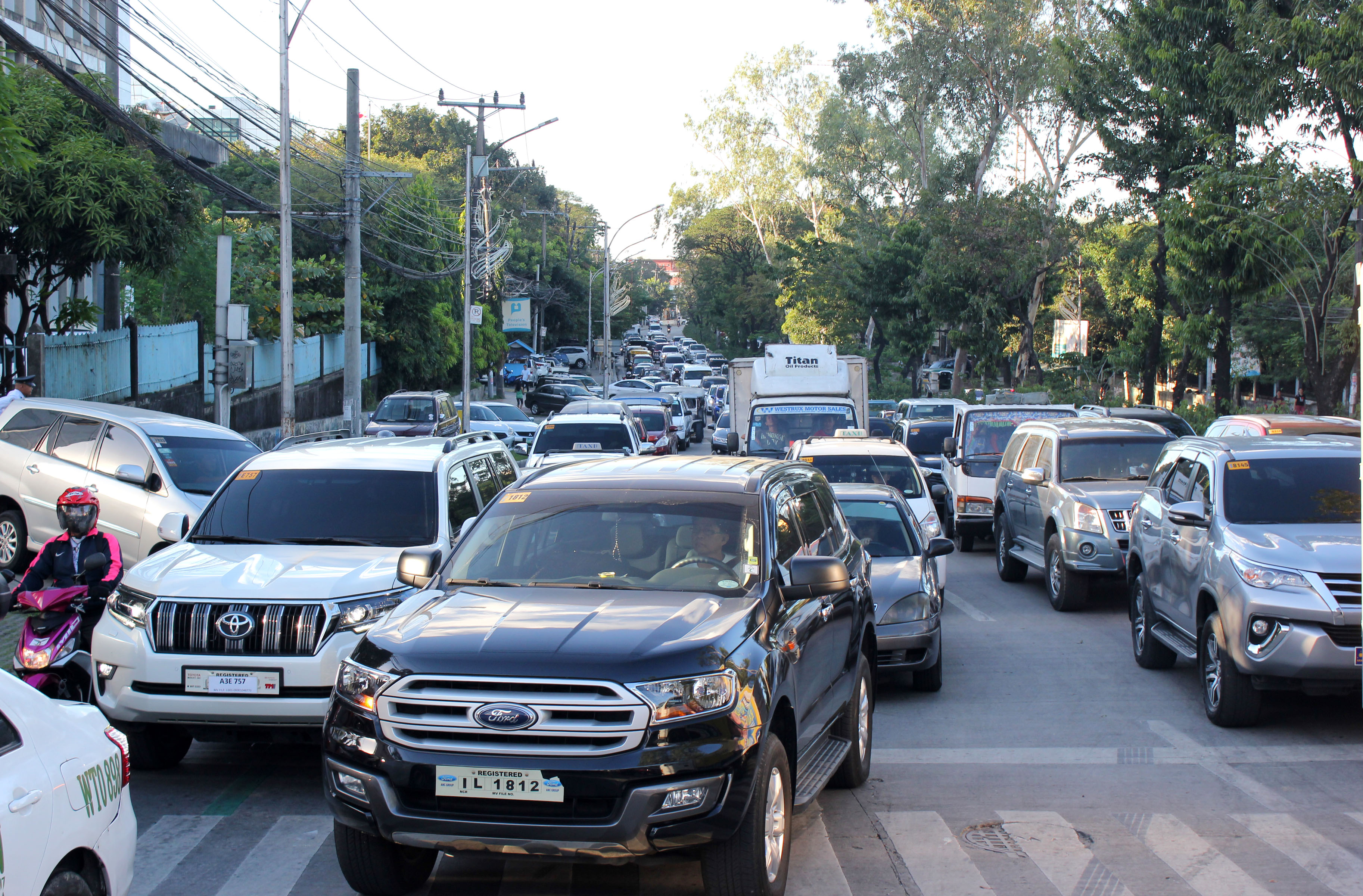 TRAFFIC IN QUEZON CITY Photos Philippine News Agency