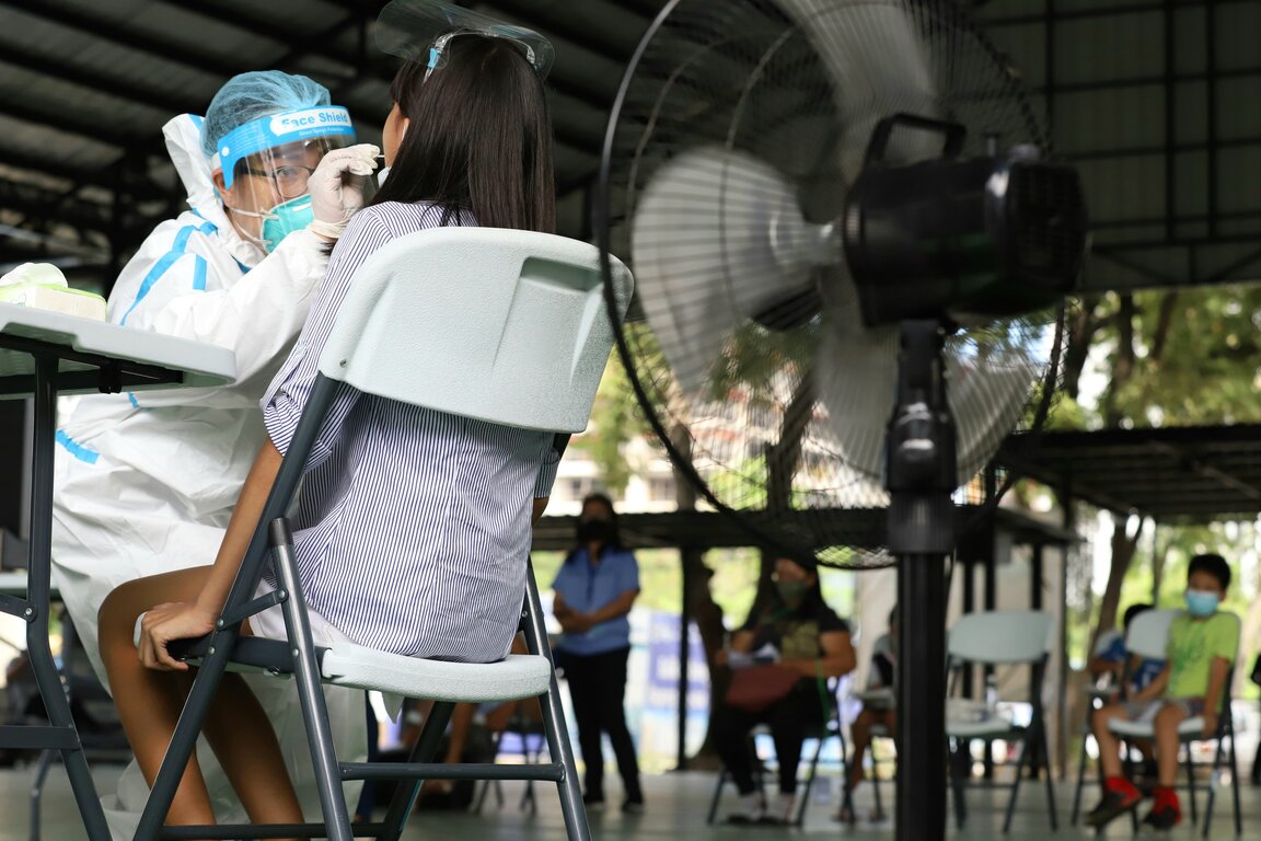 SWAB TEST Photos Philippine News Agency