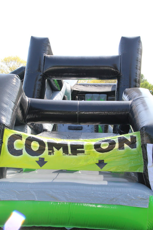 Busy Bee Jumpers bounce house rentals and slides for parties in Whitman