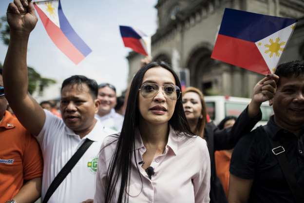 PaneloTalo si Mocha? I can’t believe that The Filipino Times