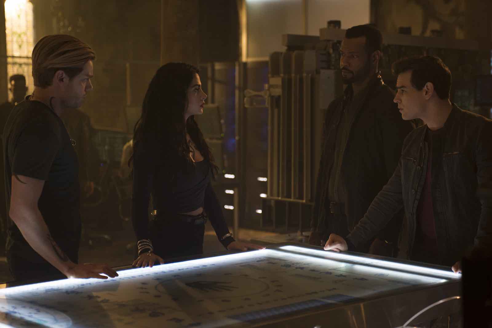 Heroes of the Shadow World 'Shadowhunters' Con takes Manhattan Film