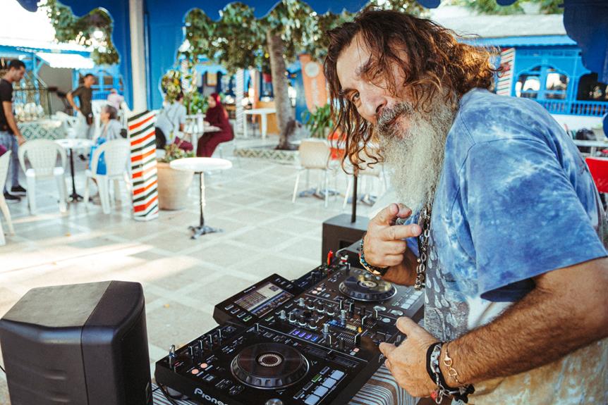 How to DJ Like Black Coffee Final Scratch