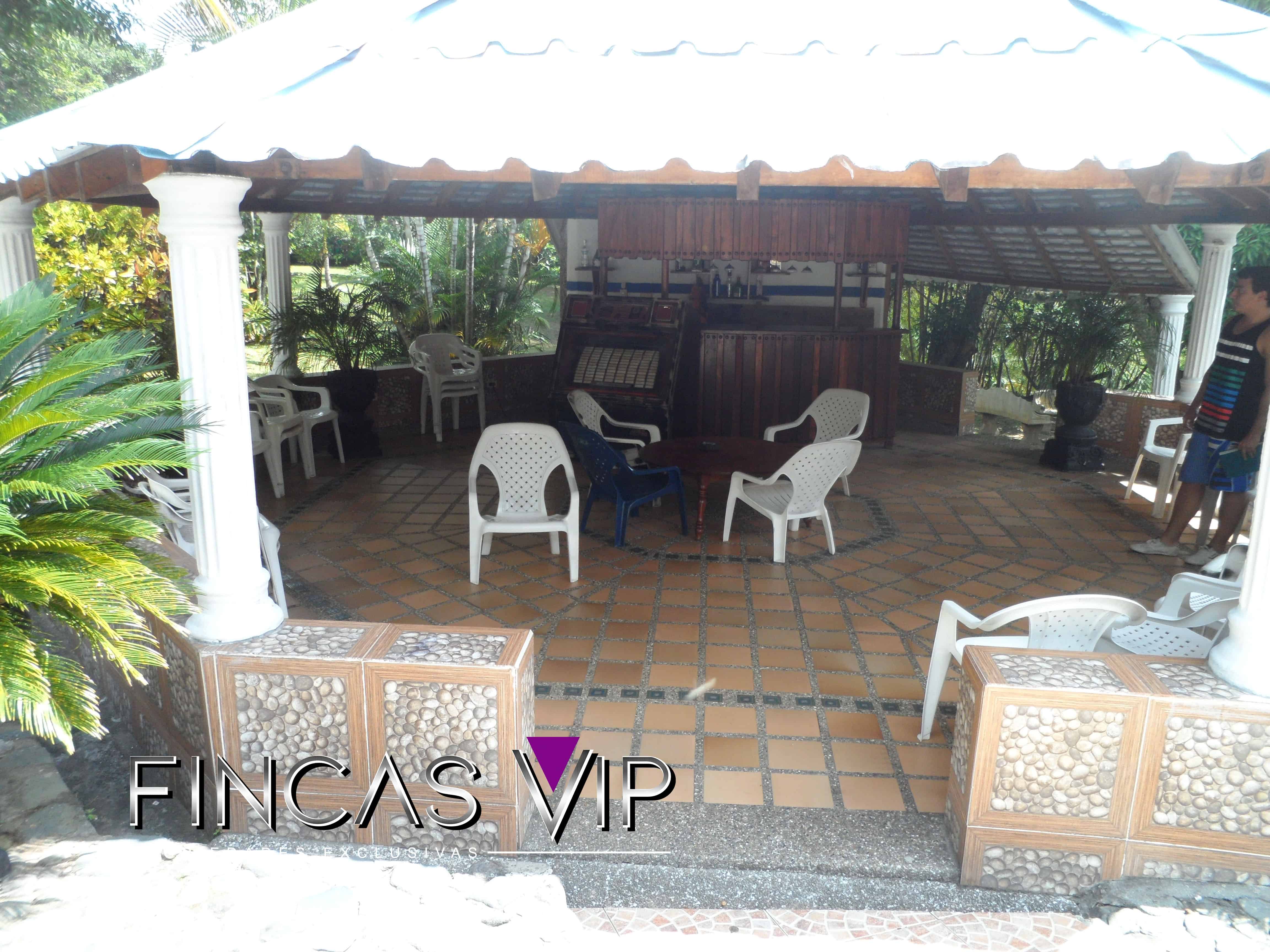 Finca para alquilar Napoles en san Jerónimo