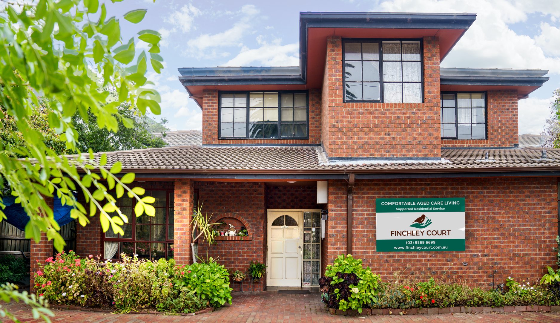 Comfortable LowCare Nursing Home Finchley Court