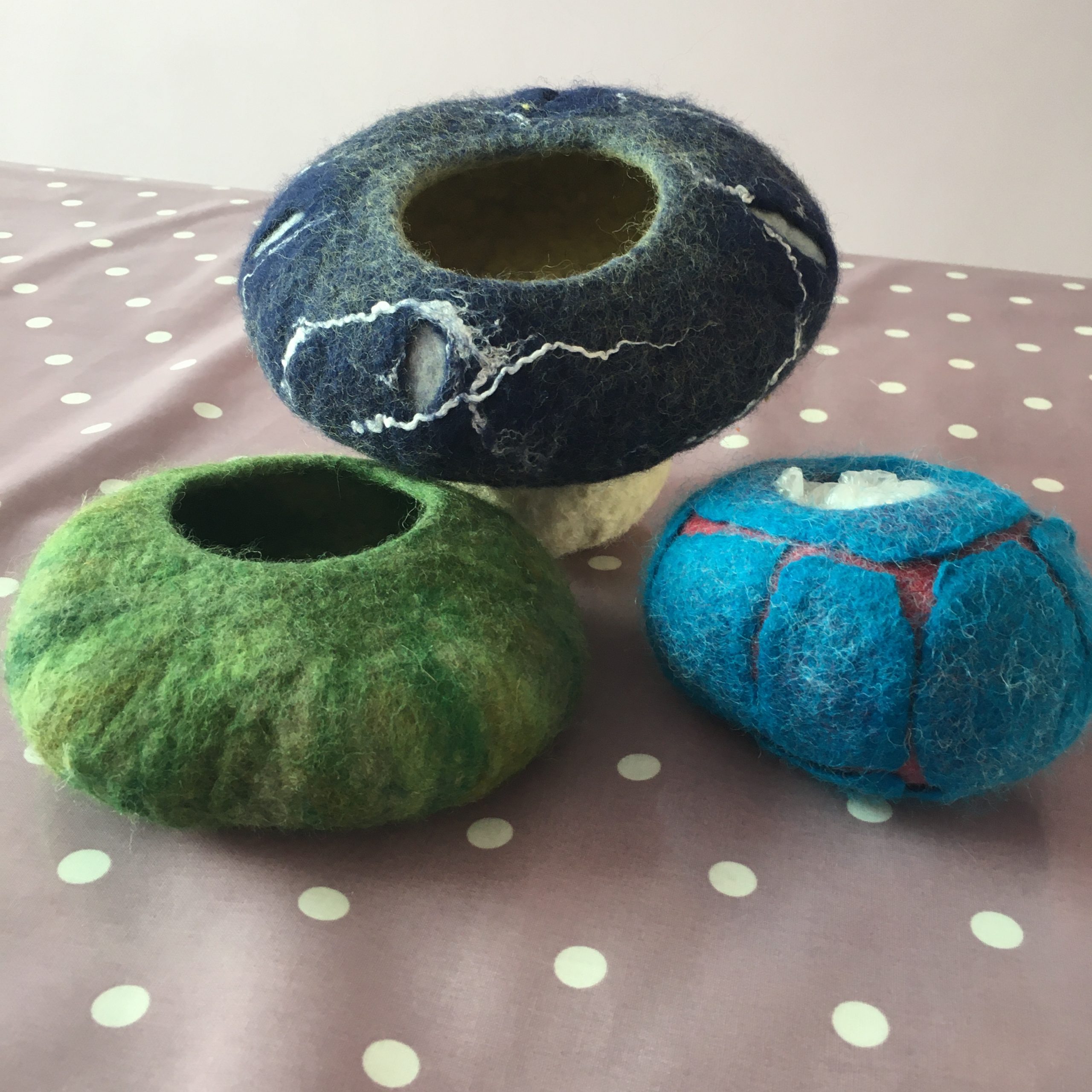 Wet Felt a Bowl Around a Resist Find a Craft