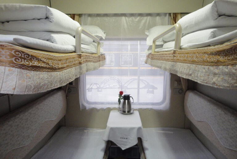 How to Have the Best Tibet Train Experience Finding Beyond