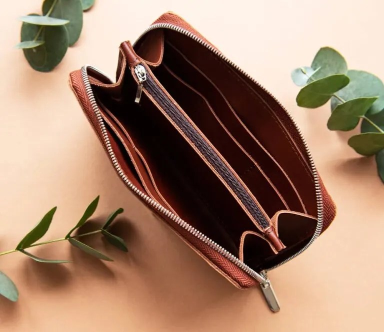 Leather ZipAround Purse/Wallet in Sri Lanka, price and