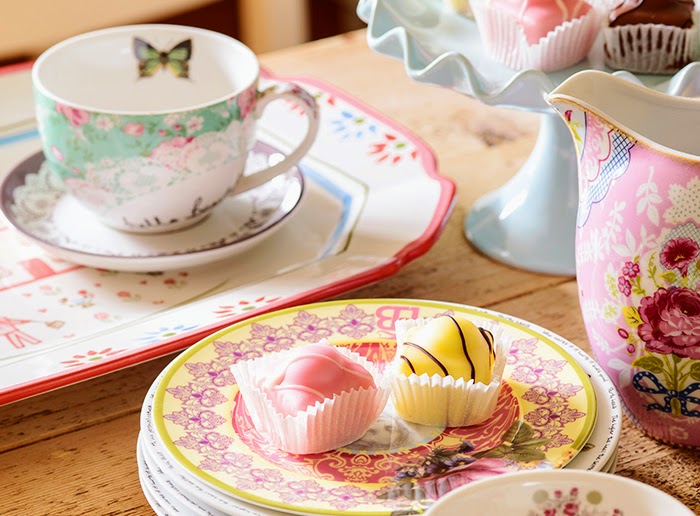 How to Throw an Afternoon Tea Party Fine and Feathered