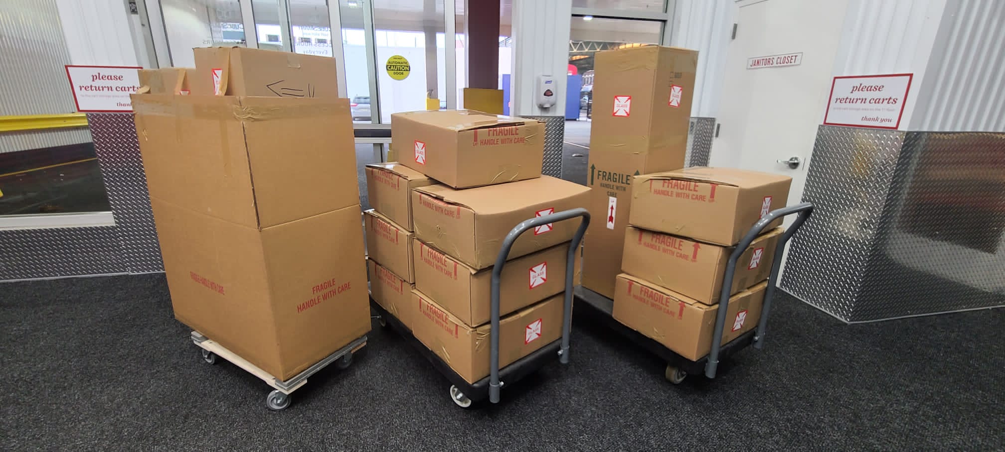 The Best Way to Ship Glass & Crystal Chandeliers Fine Art Shippers