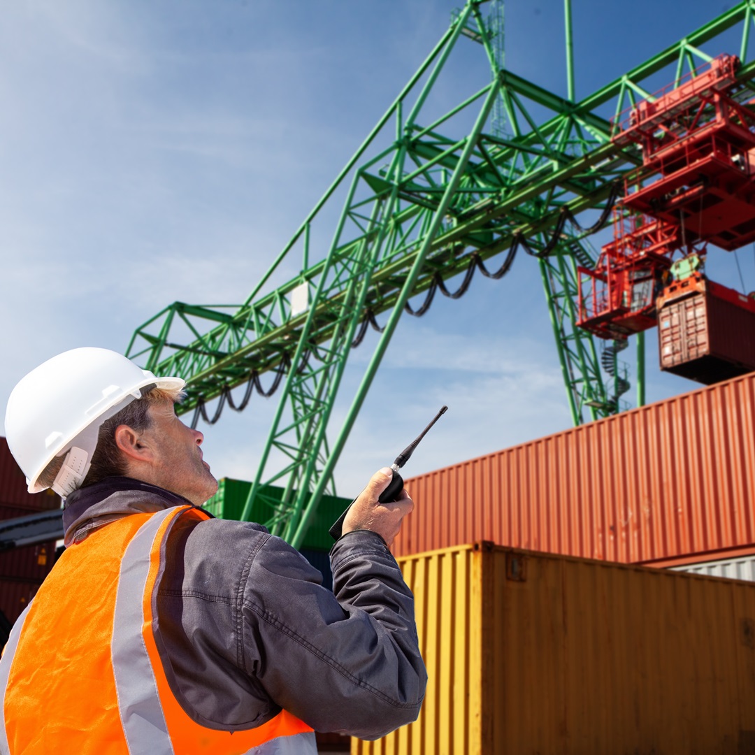 Freight Forwarder vs. Customs Broker How Do They Differ?