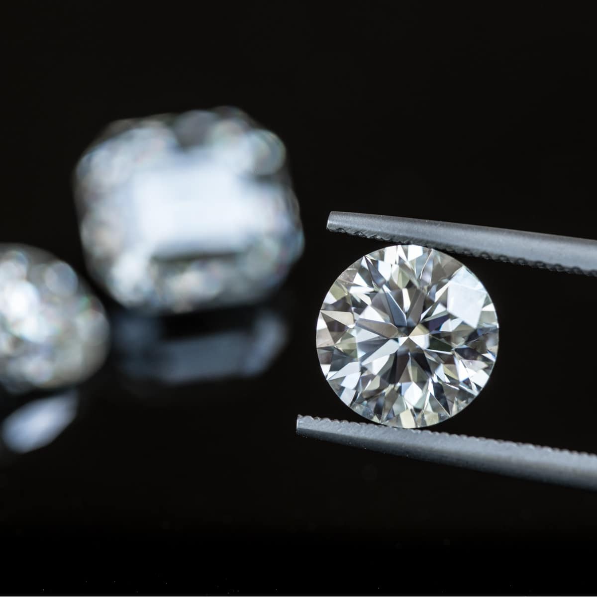 5 ways to tell if diamond is real Finer Engagement Rings