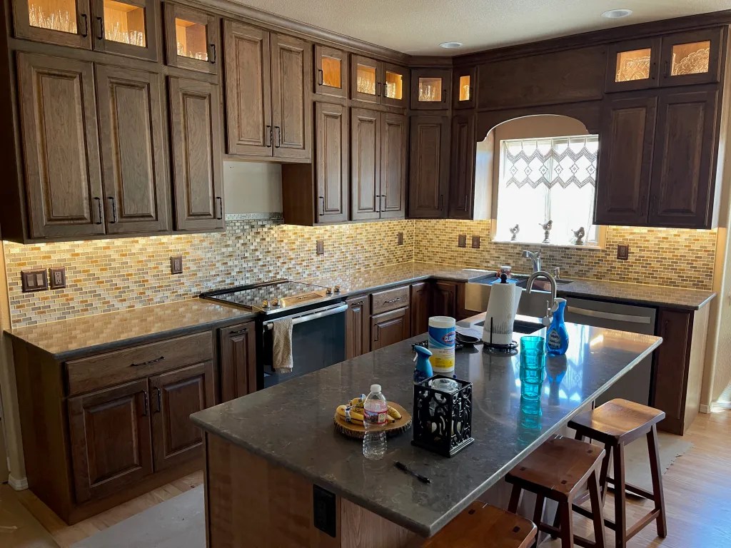 Kitchen Tile Backsplash Installation