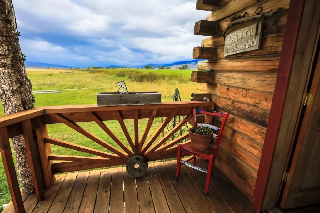 Lost Antler Cabin A Rustic Retreat Amidst Nature's Embrace Finest Cabins