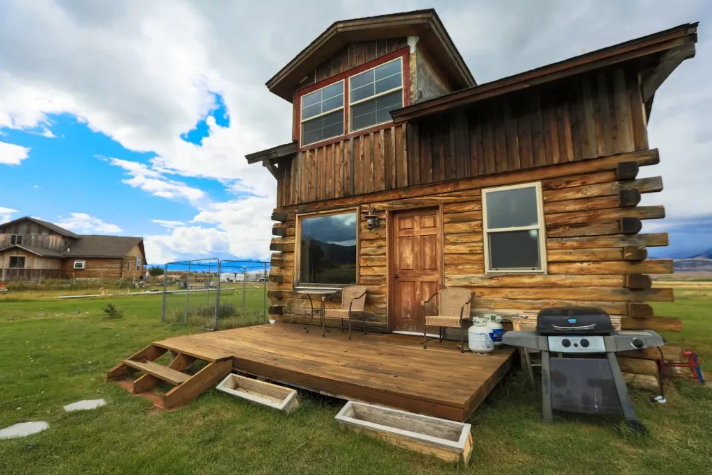 Lost Antler Cabin A Rustic Retreat Amidst Nature's Embrace Finest Cabins