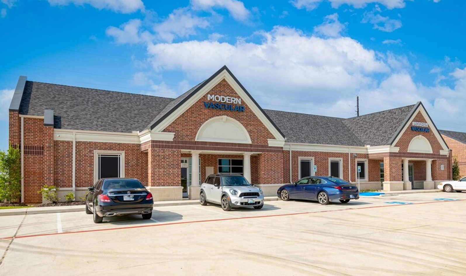 Finial Group Arranges a Sale at 7103 South Peek Road in Houston, Texas