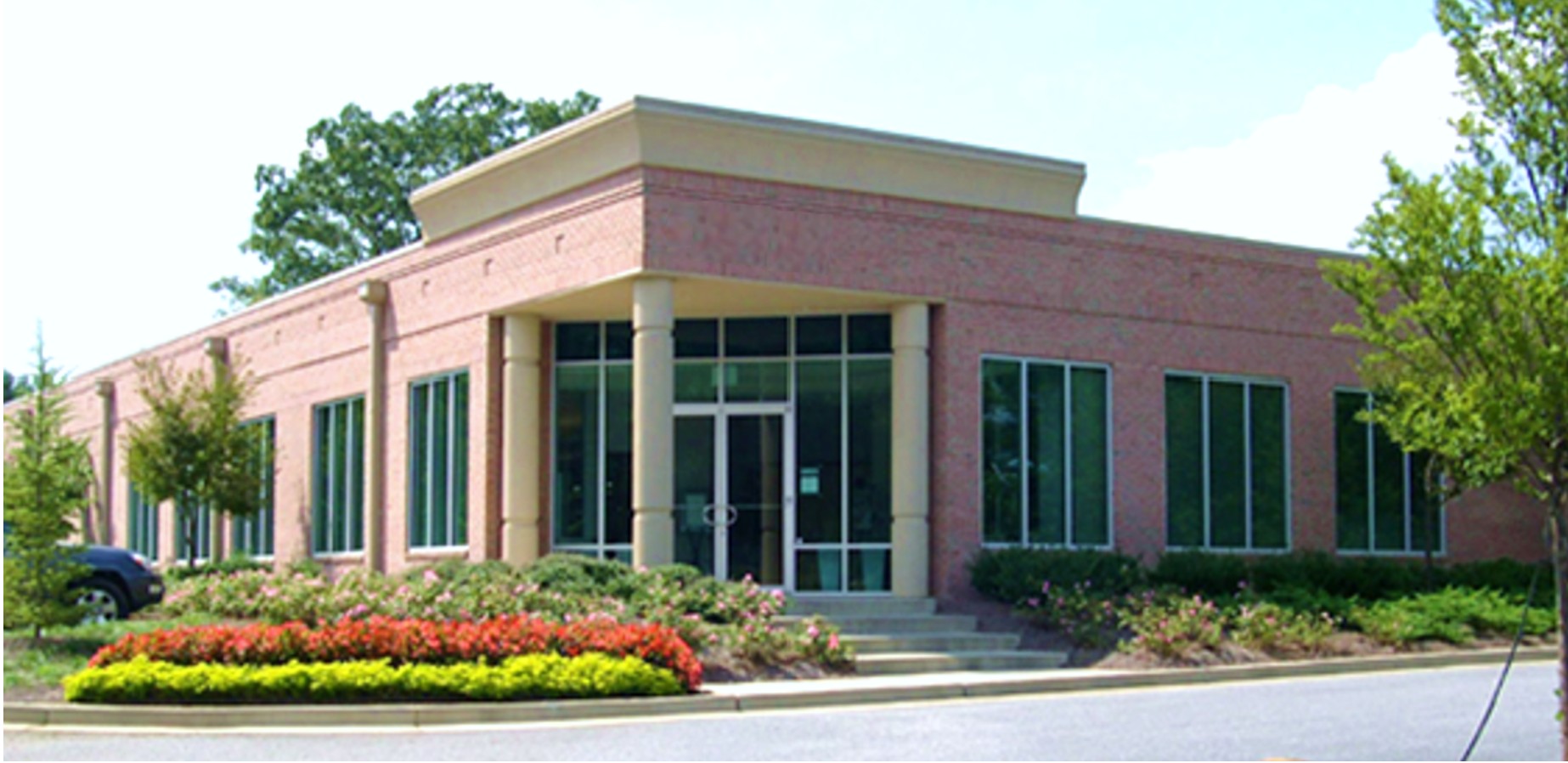 Finial Group Assists with a Sale at 650 Progress Industrial Blvd in