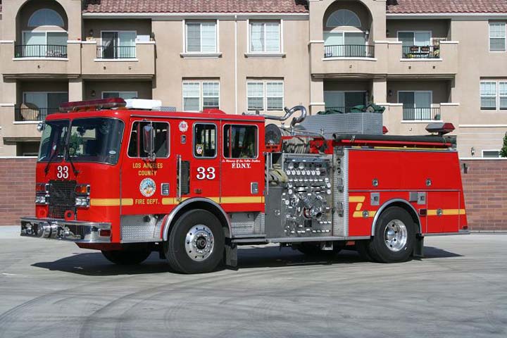 Fire Engines Photos - Los Angeles County FD Engine 33