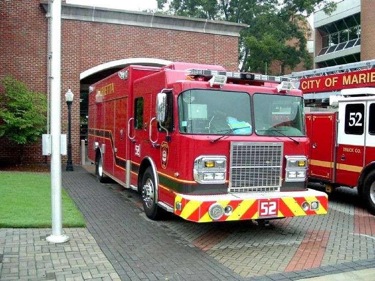 Fire Engines Photos City of Marietta FD Rescue / Squad 52