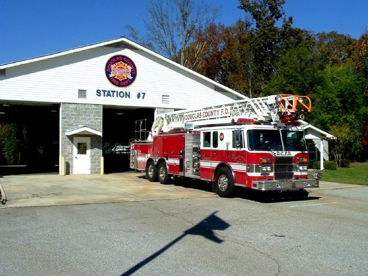 Fire Engines Photos Douglas County Fire Department St.7 w/ Ladder 10