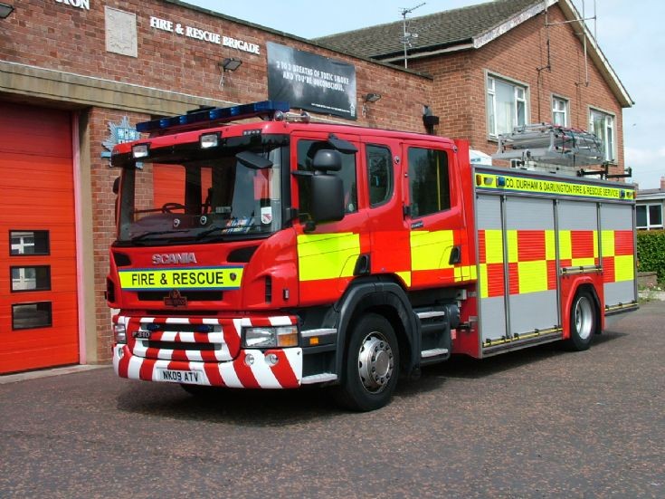 Fire Engines Photos - Scania P310 Browns Rescue Tender.