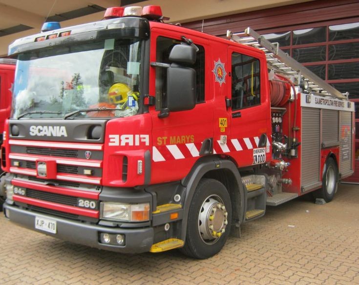 Fire Engines Photos - Scania 94D 260 ST Marys