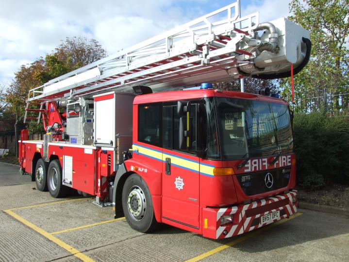 Fire Engines Photos London Fire Brigade Aerial Ladder Platform