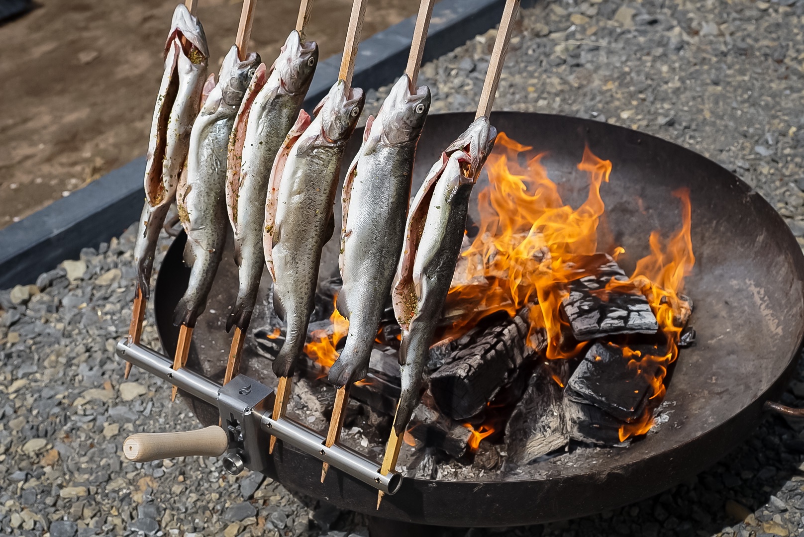 Steckerlfisch Grillen - Steckerlfischhalter Von Grillrost.com
