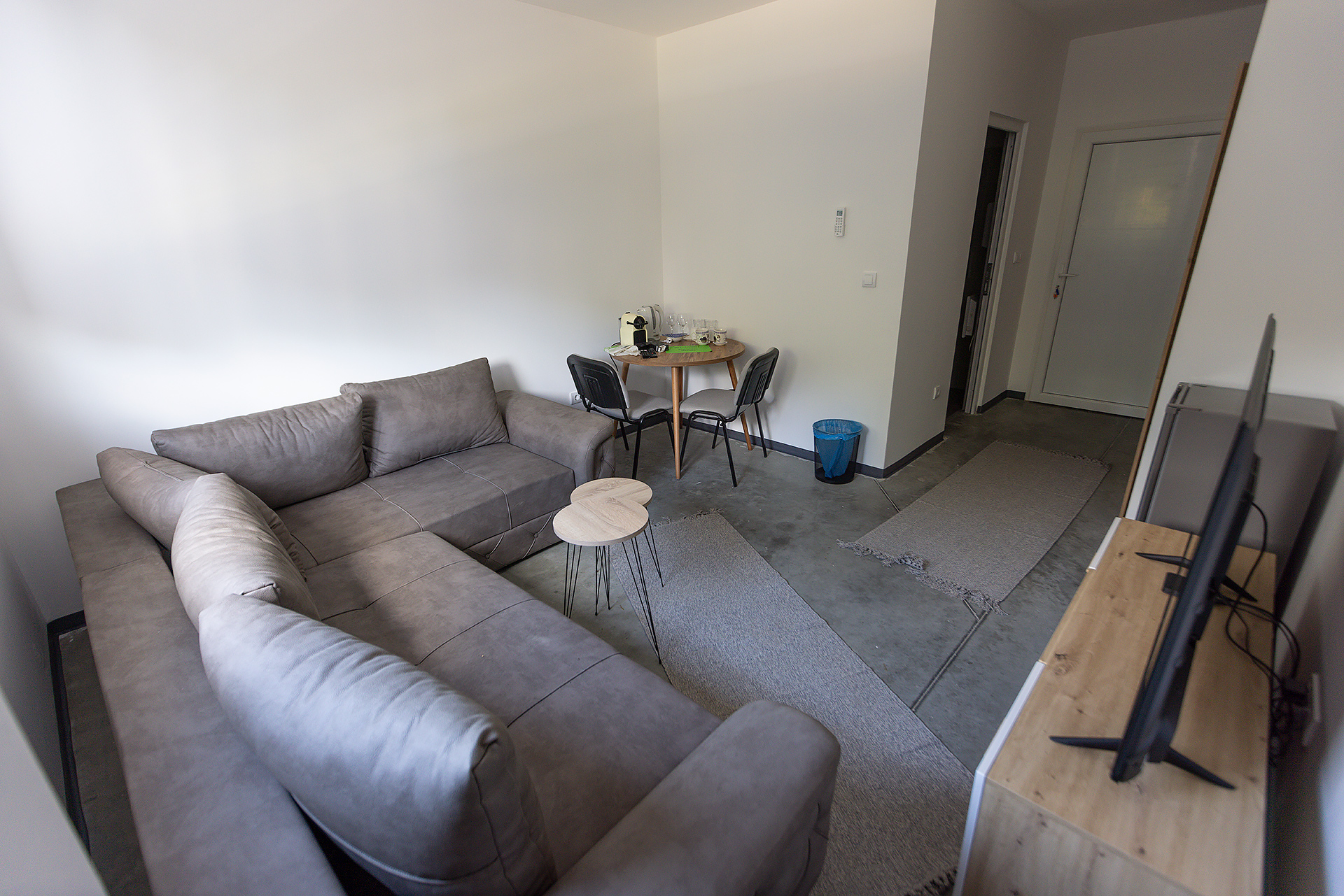 Support Facilities Firefly Studios