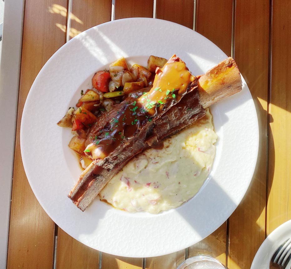 An Evening at Disney's Springs Wine Bar (Review) Firefly Travels